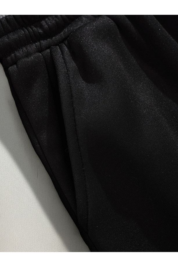 Need Some Space Baskılı Şık Mevsimlik Unisex Şort Bermuda - 3