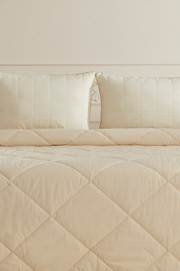 Wool Double Quilt - 2