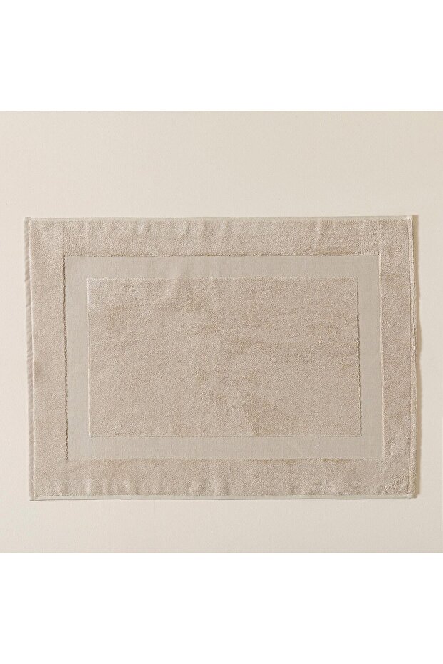 منشفة قدم بإطار باللون البيج - 50x70 سم
