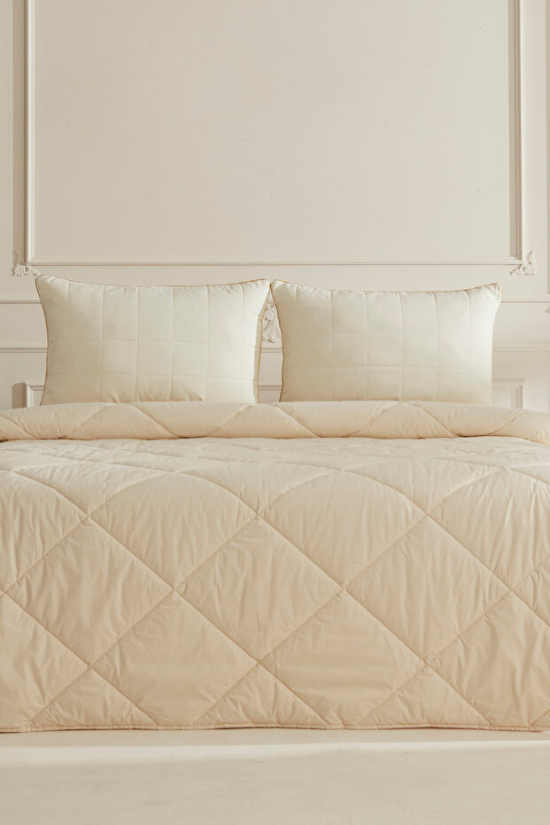 Wool Double Quilt - 1