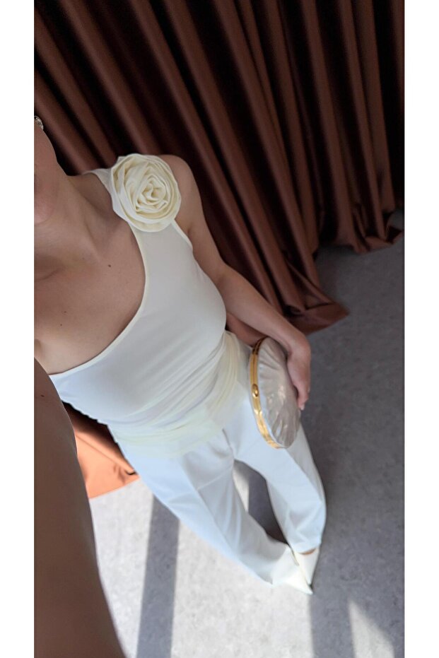 Rose Ecru Blouse - 3