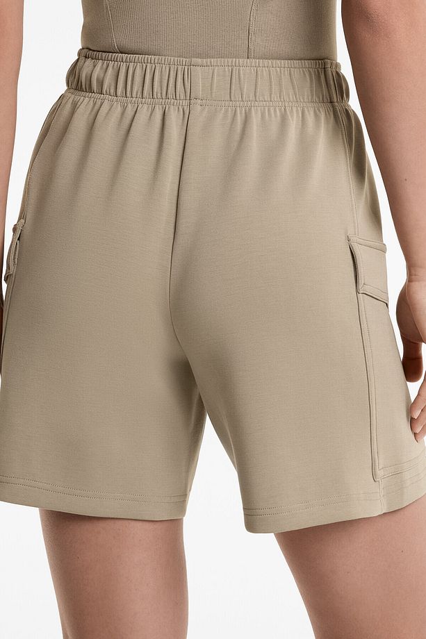 Modal içeren Soft Touch cepli bermuda - 5