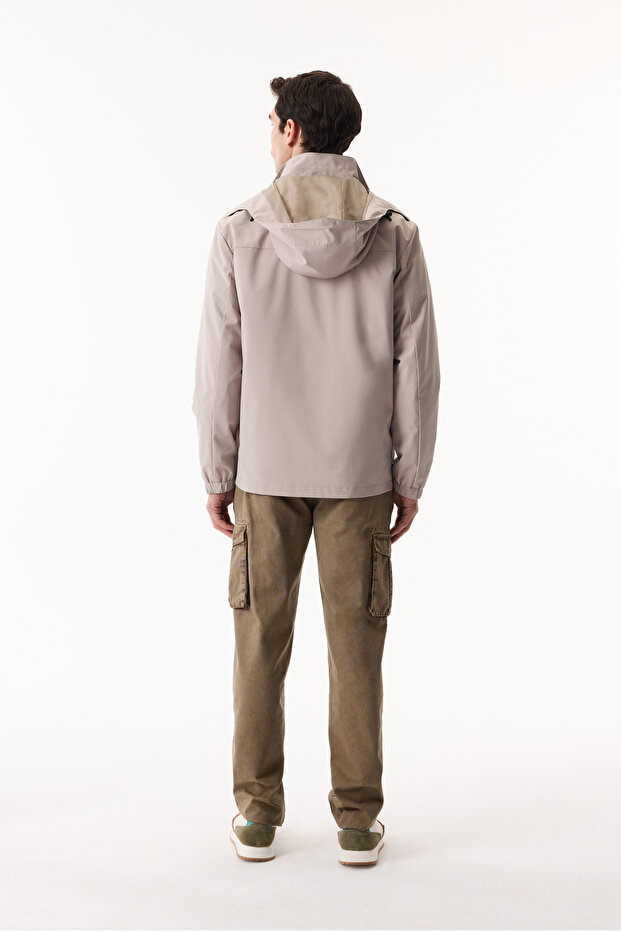 معطف واق من المطر متعدد الجيوب بغطاء للرأس - 2