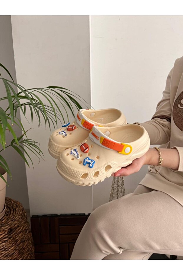 Boy's Closed Front Garden Pool Daily Sandals Non-Slip Sole Slippers 6 Pieces Ornamental Gift