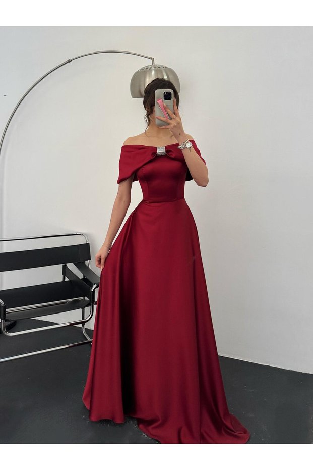 Burgundy Front Stone-Decorated Bow Detail Evening Dress