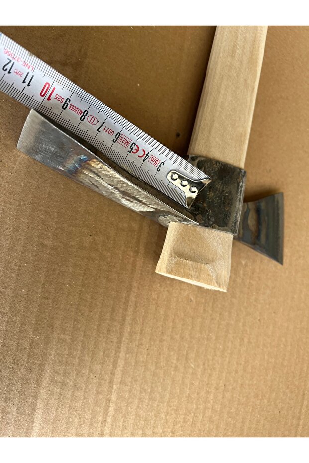 Küçük Baltalı Kazma Sapı İle - 1