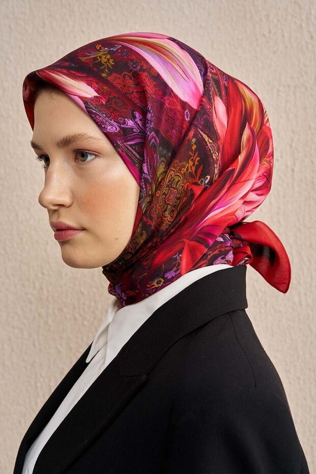 Velmora Red Scarf - Vision Art Collaction