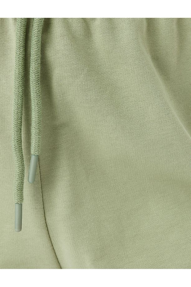 Beli Bağcıklı Oversize Mini Şort - 6
