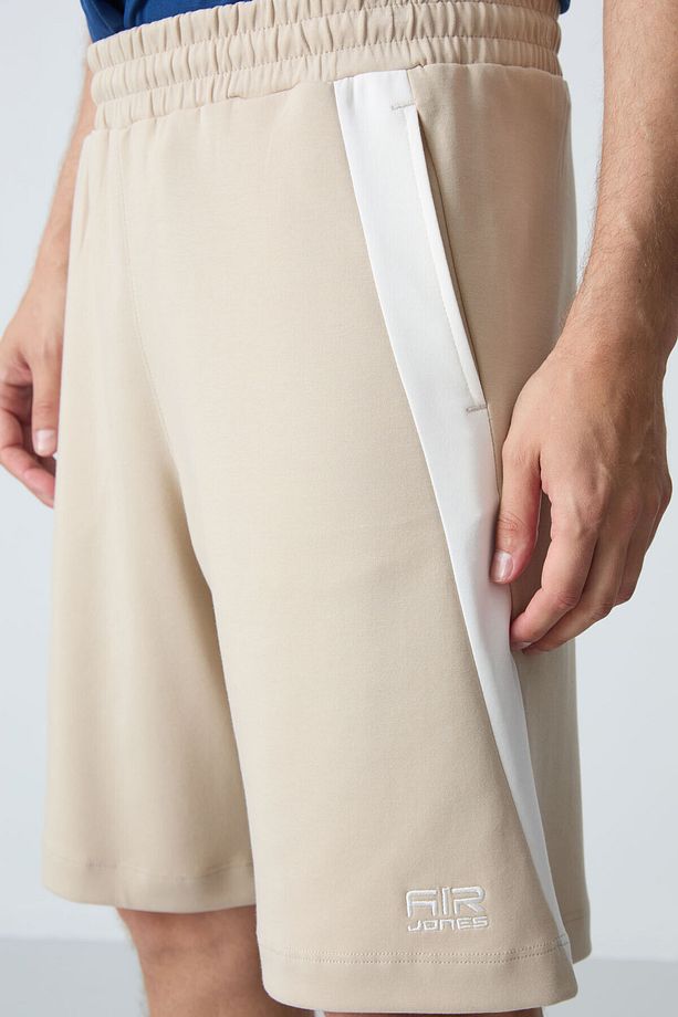 Bej Pamuklu Kalın Yumuşak Dokulu Standart  Fit Basic Erkek Şort  - 81280 - 4