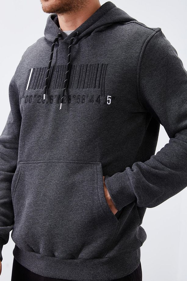Antrasit Melanj Nakışlı Kanguru Cep Standart Kalıp Kapüşonlu Erkek Sweatshirt - 87839 - 9