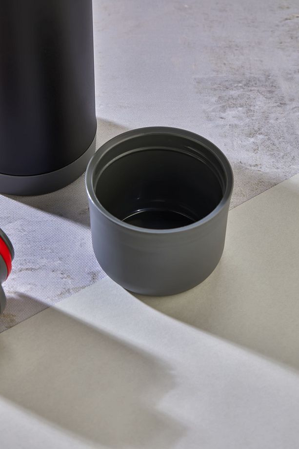 750ml Çift Kat Paslanmaz Çelik Termos – Sızdırmaz, Çift Kapak Sistemi, 12 Saat Sıcak 24 Saat Soğuk - 6