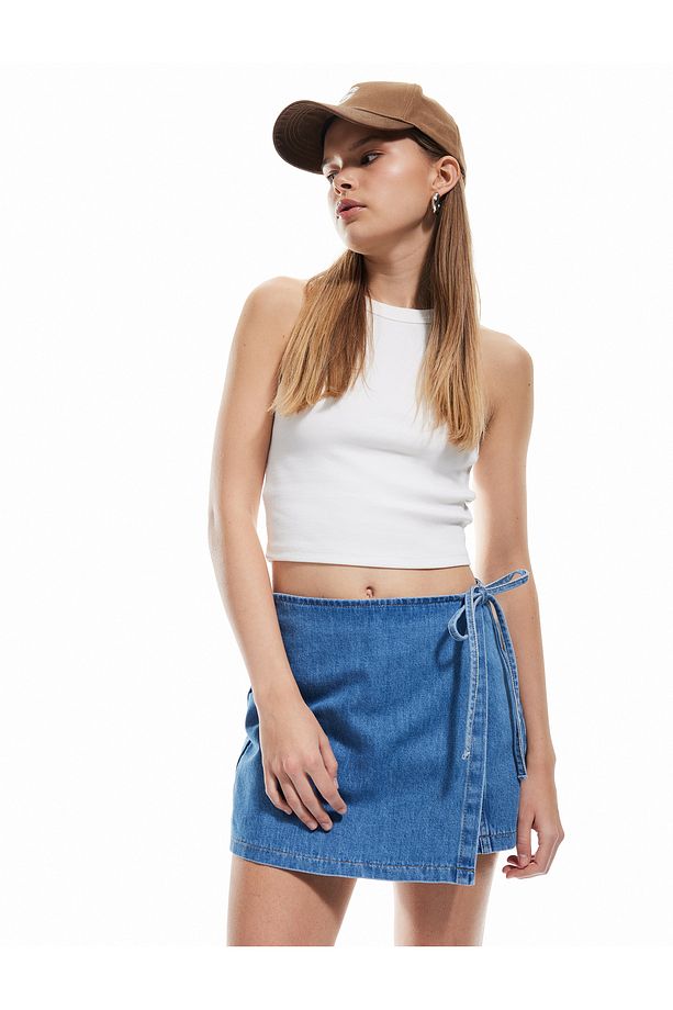 Pamuklu Bağlama Detaylı Mini Denim Şort Etek - 1