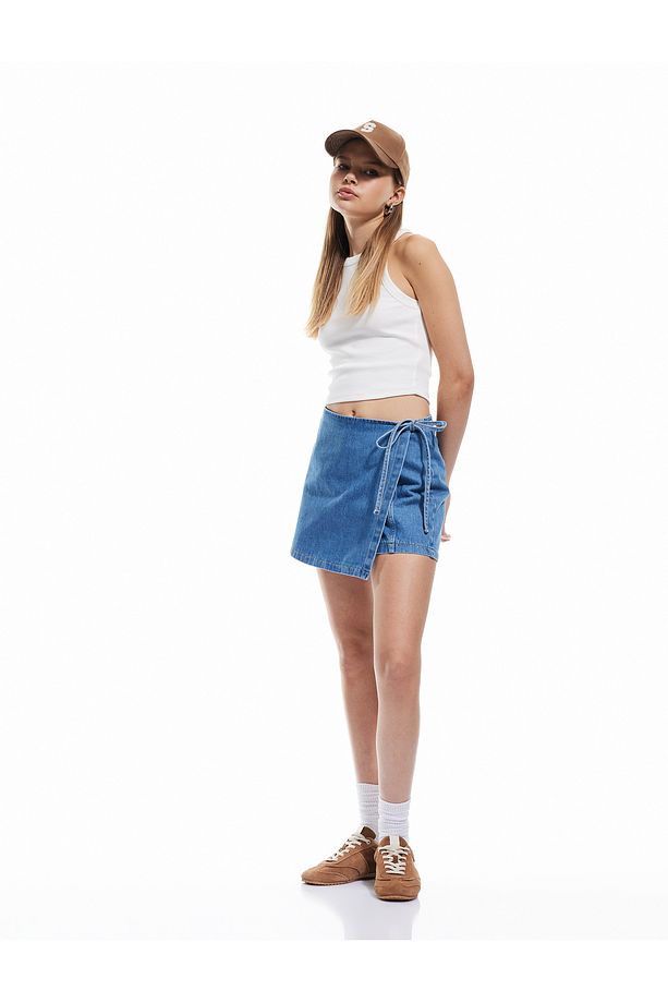 Pamuklu Bağlama Detaylı Mini Denim Şort Etek - 2