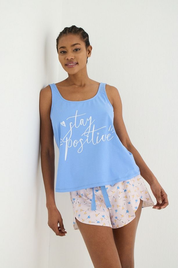 Baskılı Asimetrik Kesimli Şort Pijama Takımı - 1
