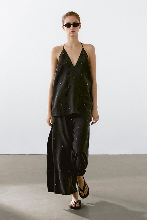 Flowing top with eyelets detail - 1