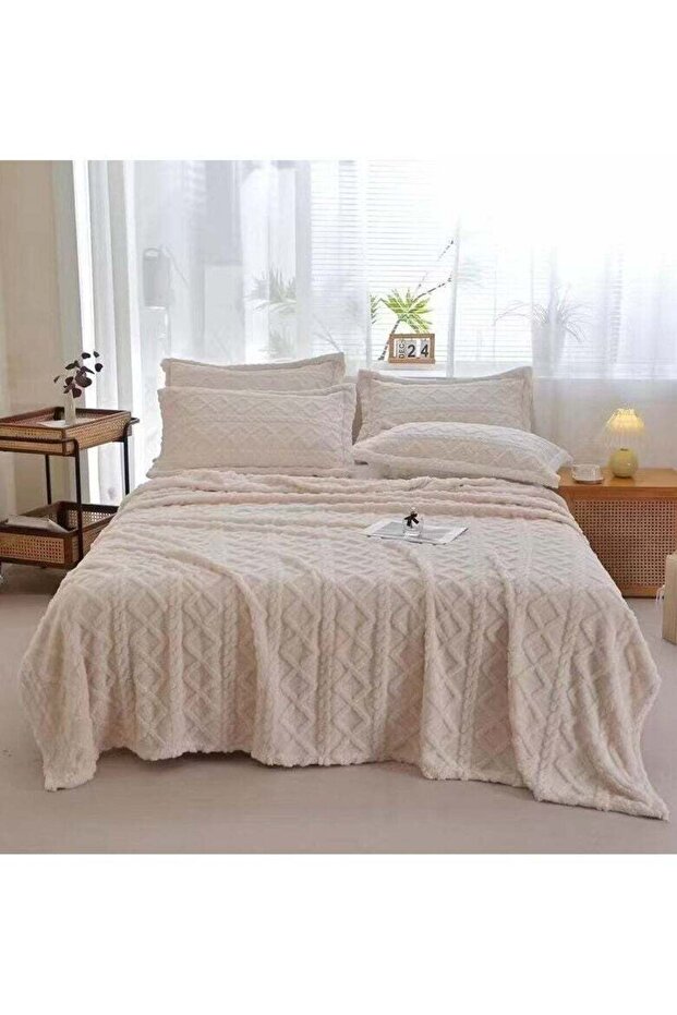 SOFT & FLUFFY 3PCS BLANKET SET KINGSIZE, 1 BLANKET & 2 PC PILLOW COVER - CREAM