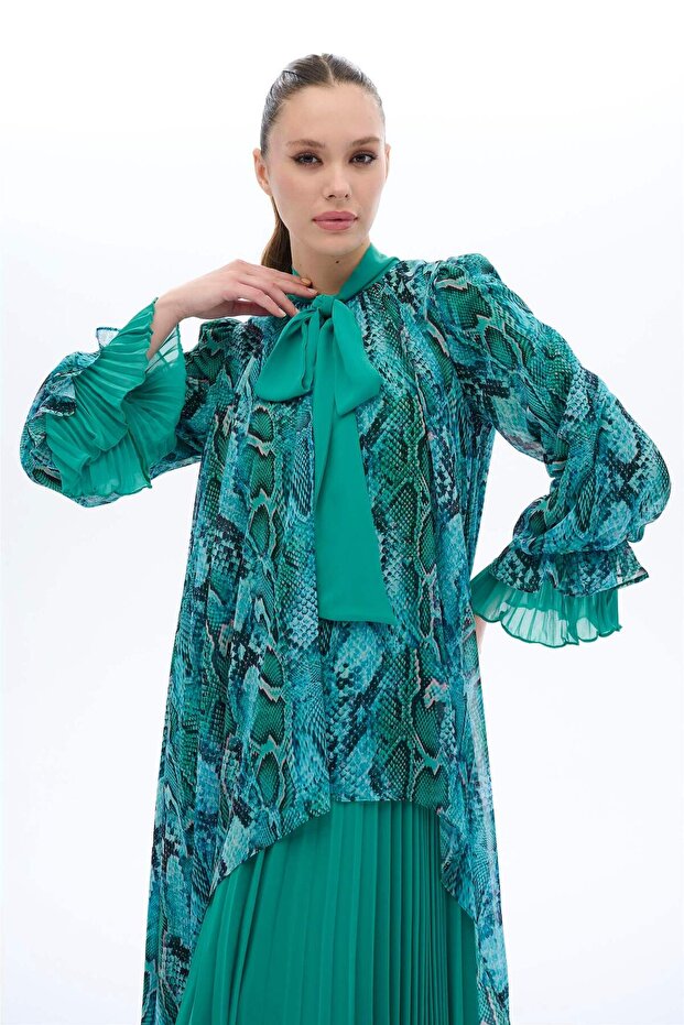 Rochie verde plisată cu eșarfă - 2