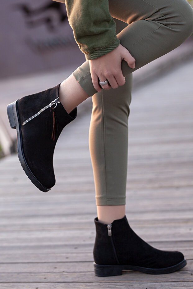 D2005 Günlük Kadın Bot - 1