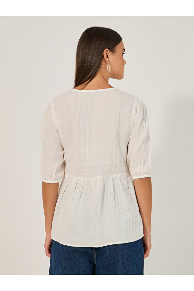 بلوزة سادة برباط أمامي للرقبة - 2