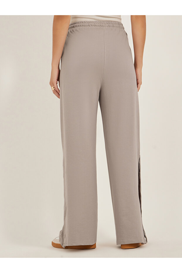 Solid Side Snap Button Hem Joggers - 3