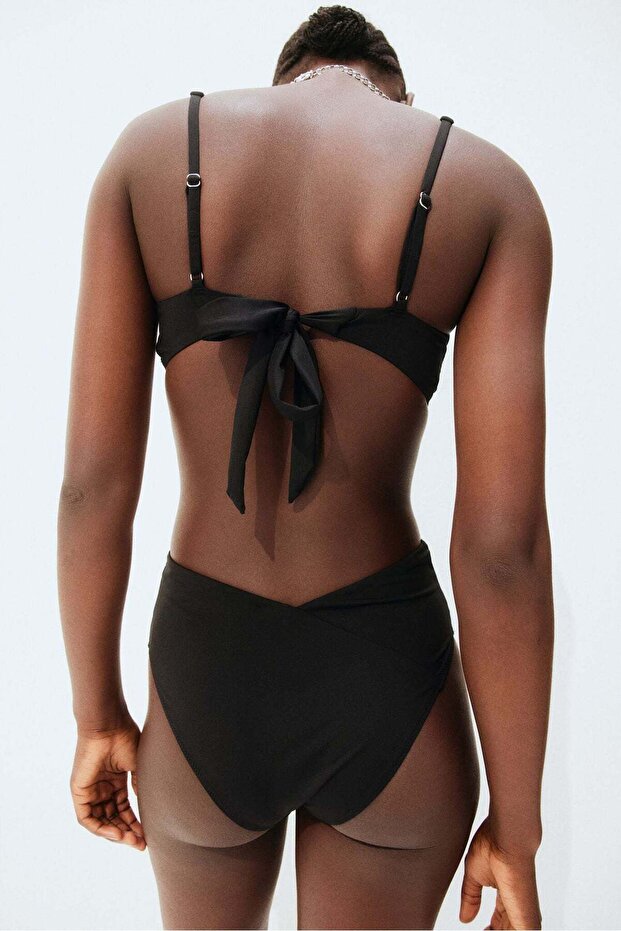 الجزء العلوي من البكيني المبطن - 2