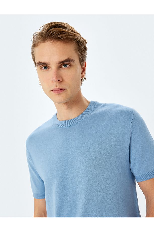 Regular Fit Bisiklet Yaka Viskon Basic Kısa Kollu Triko Tişört - 2