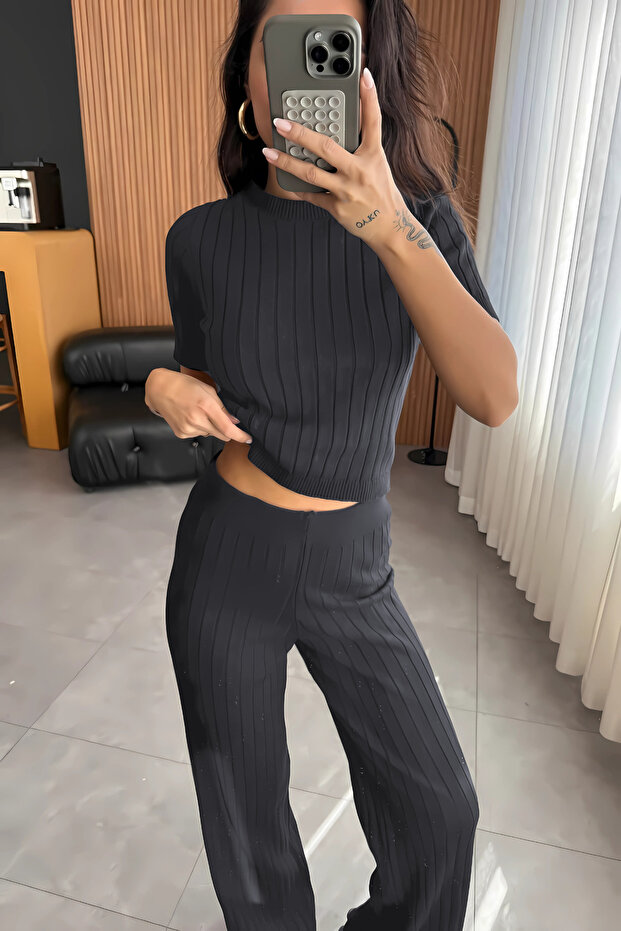 Set model de trend pentru damă - 2