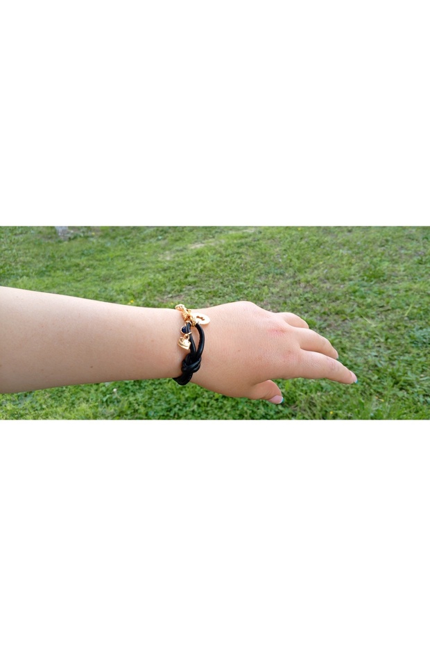 سوار من الجلد - 1