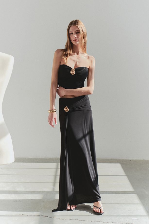 Limited Edition Siyah Aksesuar Detaylı Straplez Örme Şık Bluz TPRSS25BZ00032 - 2