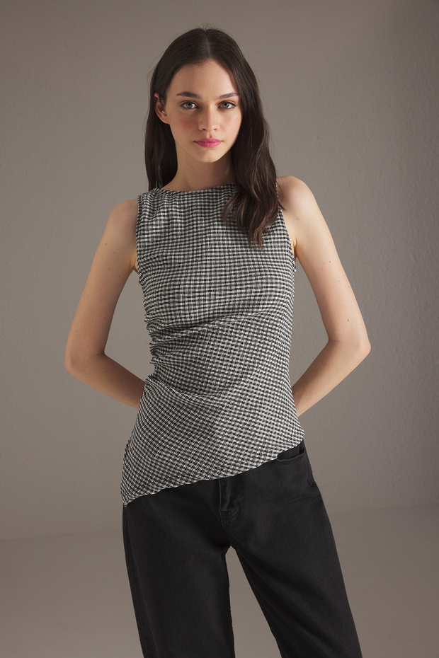Siyah Pöti Kare Fitted/Vücuda Oturan Esnek Örme Bluz TWOSS25BZ00261 - 1
