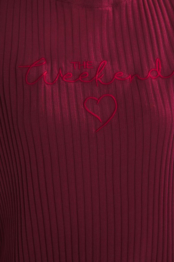 Bordo Slogan ve Kalp Nakışlı Fitilli Şortlu Örme Pijama Takımı THMSS25PT00402 - 3