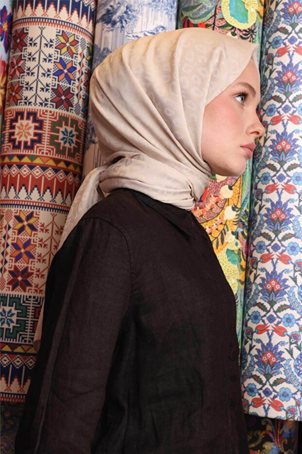 Leopard Pattern Shawl - Ivory - 3