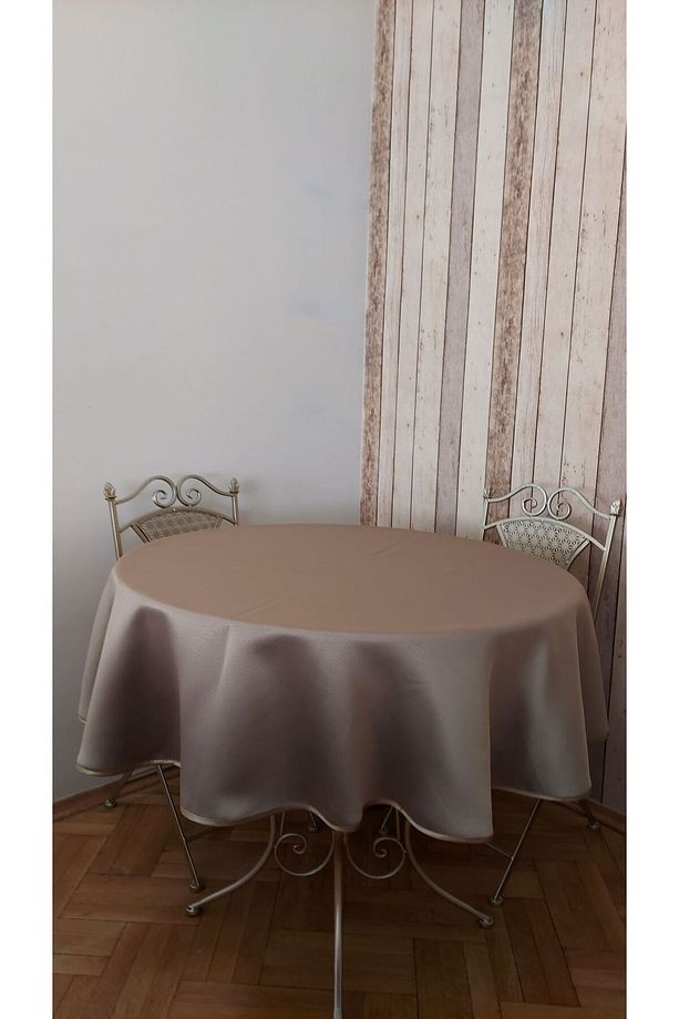 Lüks Fonluk Kumaştan Mamul,dertsiz,fiskos,yemek Masası Örtüsü .çap 150 Cm. - 1