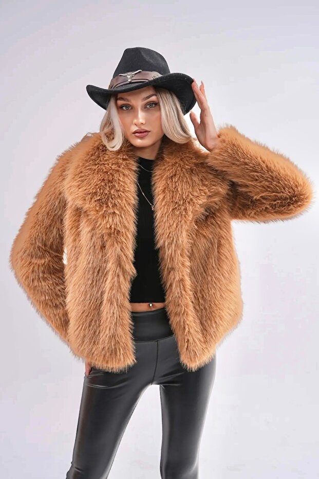 Geniş Yaka Kürk - 1