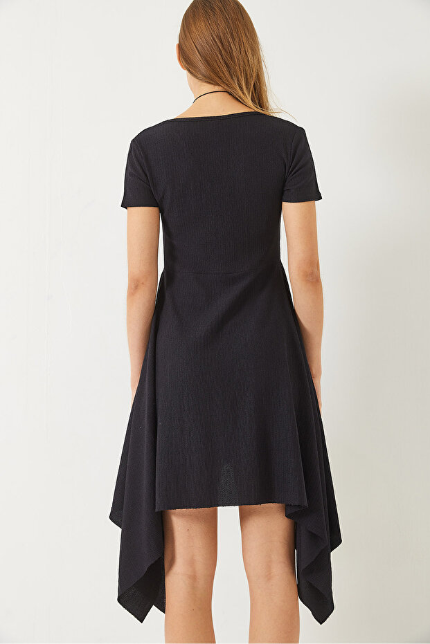 Дамска рокля от креп с асиметричен крой и къс ръкав, V-образно деколте, 60261560 - 8