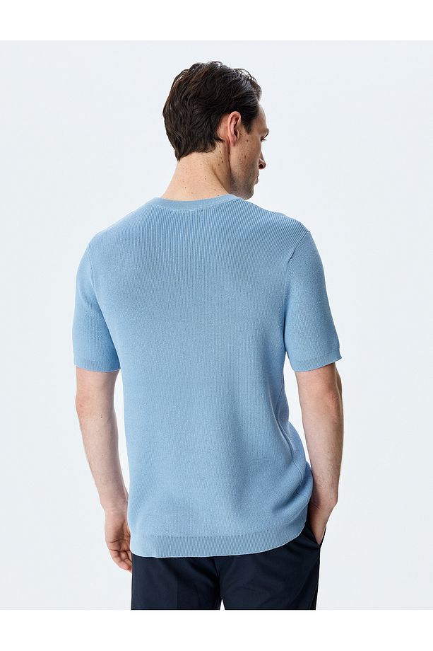 Bisiklet Yaka Regular Fit Viskon Karışımlı Kısa Kollu Triko Tişört - 4