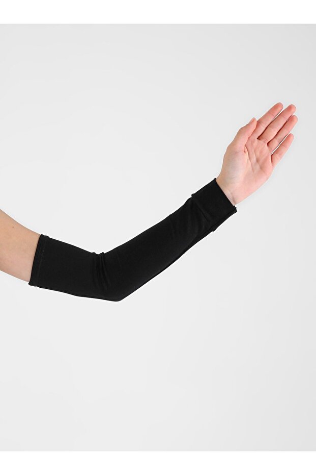 أكمام سوداء مع أساور - 1