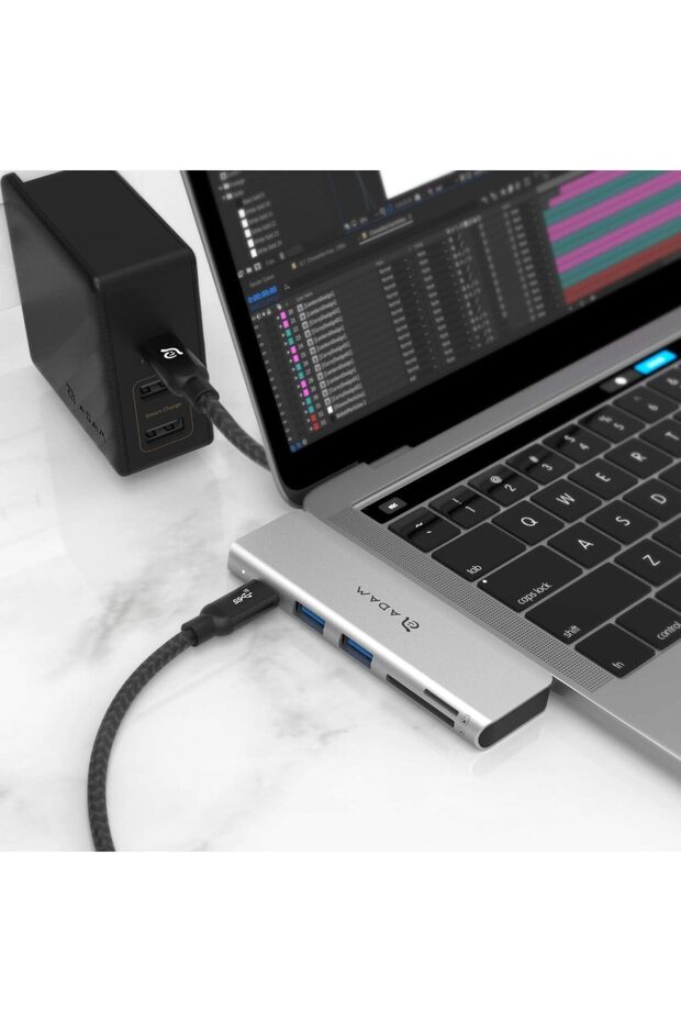 CASA Hub 5E USB-C 5-in-1 Card Reader Hub - 4