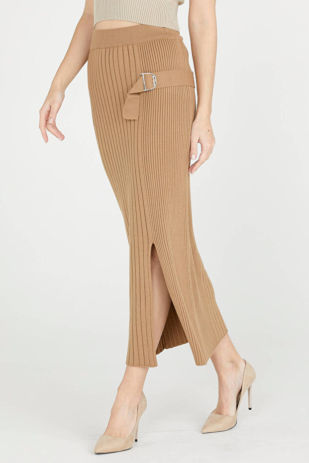 Diz Altı Tokalı Triko Etek - Kamel - 3