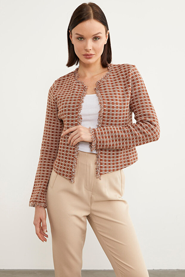 سترة تريكو قصيرة بنمط منقوش - بلاط - 2