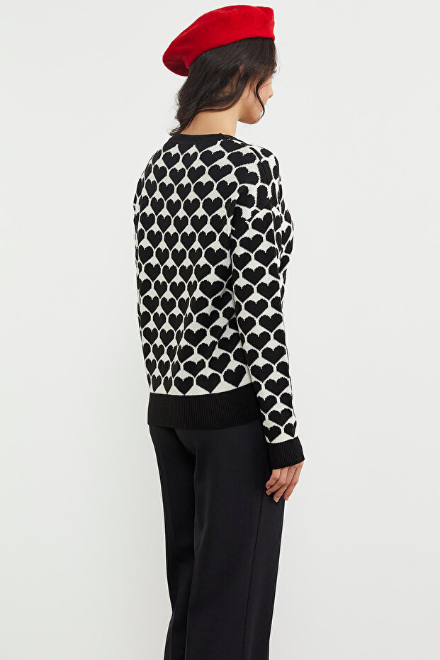 سترة تريكو منقوشة على شكل قلب - أسود - 6