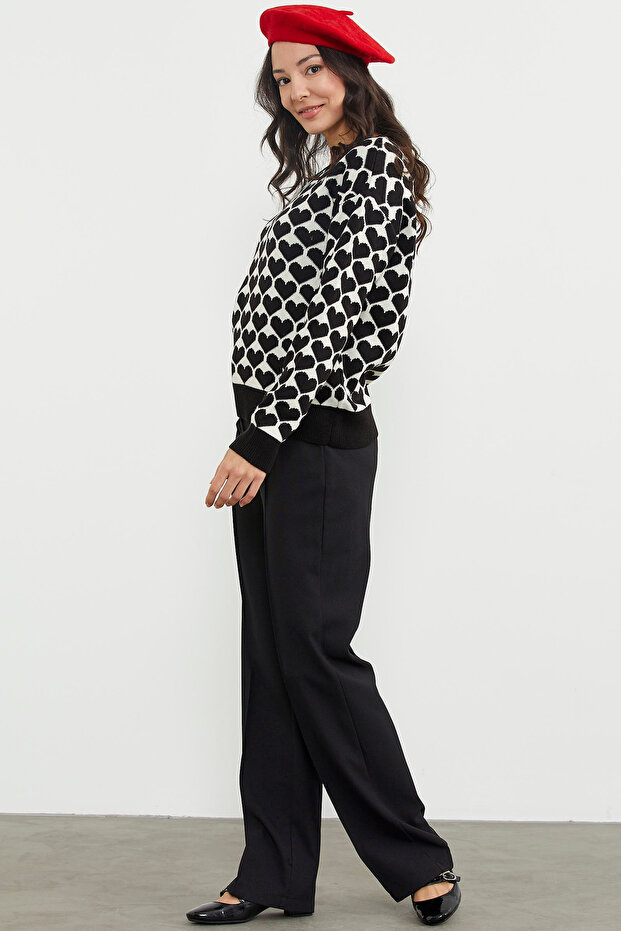 سترة تريكو منقوشة على شكل قلب - أسود - 5