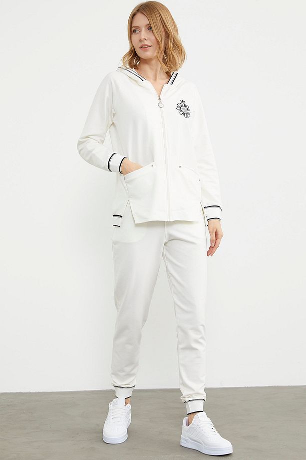 Nakış Detaylı Jogger Eşofman Takım - Ekru - 3