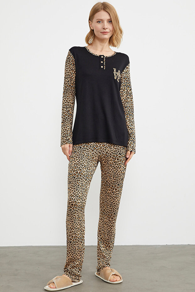 طقم بيجامة بياقة بأزرار على شكل جلد الفهد - أسود - 3