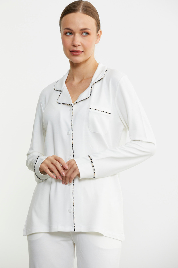 قميص بلون خالص - طقم بيجامة موديل، عظمة - 2