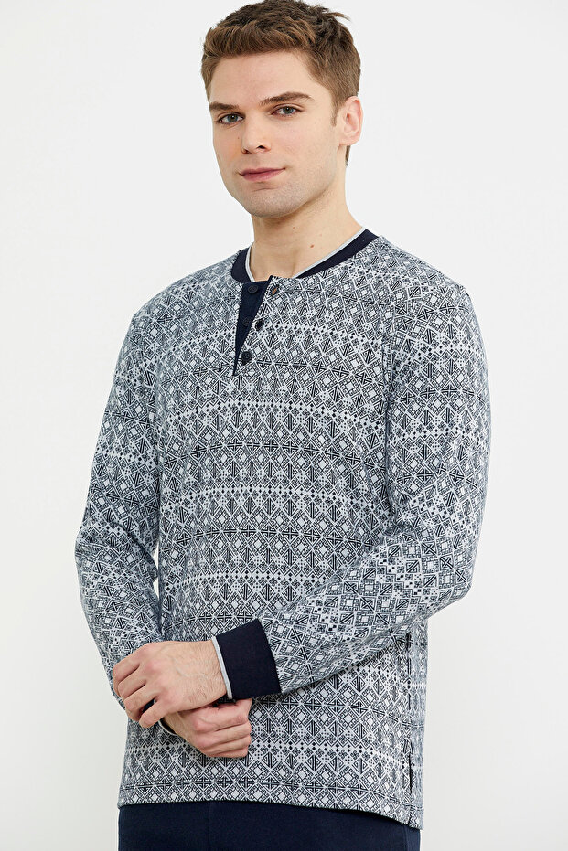 بدلة بيجامة بياقة محبوكة ومزيج من اللون الأزرق الداكن - 3