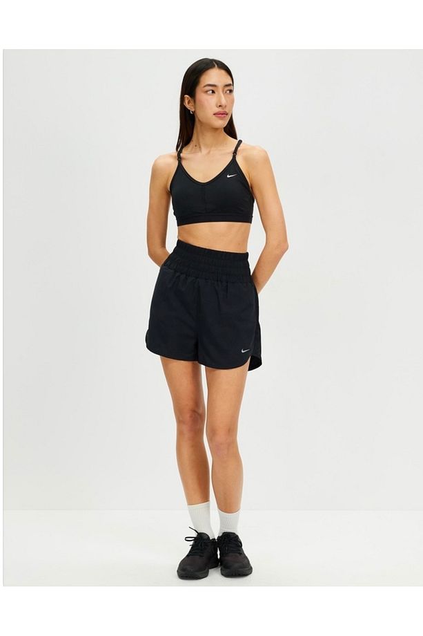 One Dri-Fit Ultra High-Waisted 8cm (approx.) Brief-Lined Multidirectional Siyah Kadın Şort - 7