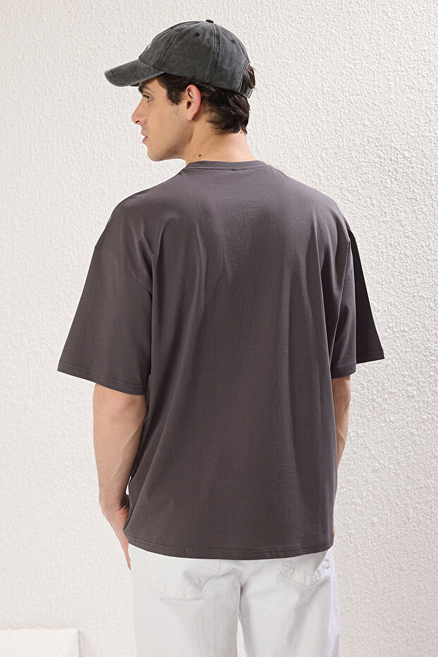 Mavi-Antrasit Oversize/Geniş Kesim 2'li Paket Baskılı-Düz %100 Pamuk T-Shirt TMNSS25TS00212 - 7