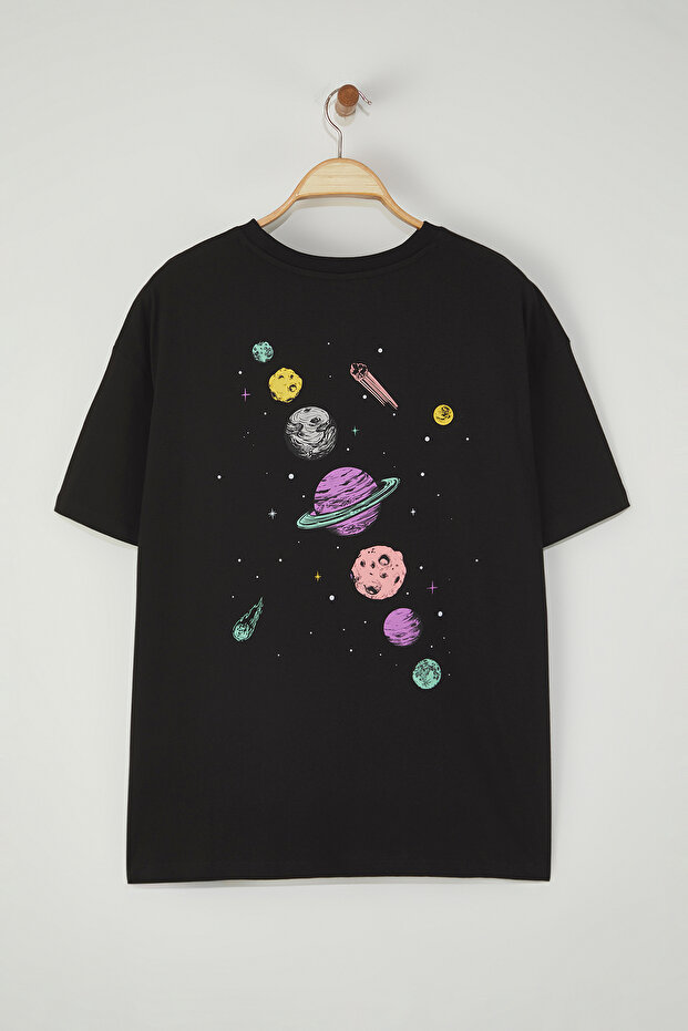 Siyah Galaksi Baskılı Oversize Fit Büyük Beden T-shirt TBBSS25BF00070 - 1