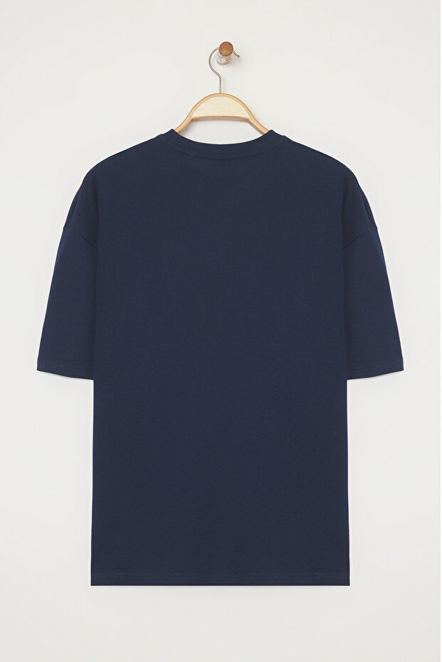 Unisex Lacivert Oversize/Geniş Kesim Penguen Nakışlı %100 Pamuklu T-Shirt TMNSS23TS00243 - 4